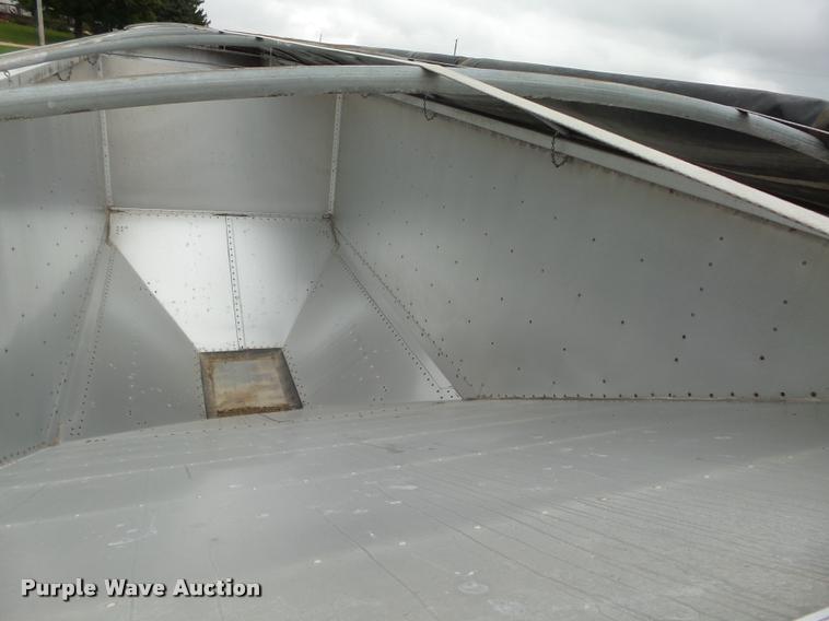 image for item K1457 2010 Timpte Super Hopper double hopper grain trailer