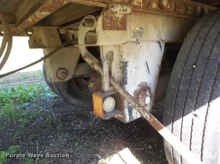 image for item K3705 1998 Trailmobile dry van trailer