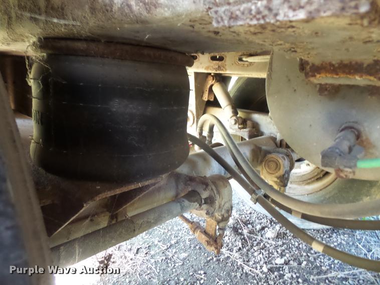 image for item K3705 1998 Trailmobile dry van trailer