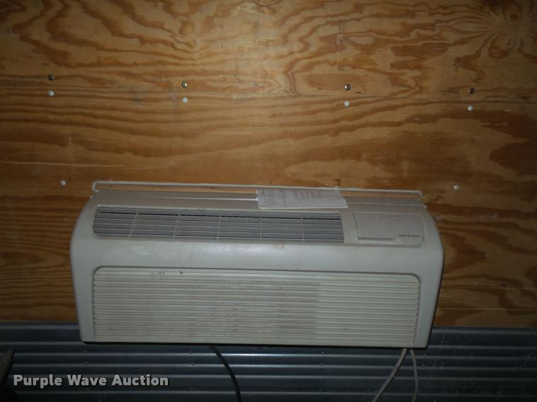 image for item K3723 1996 Great Dane dry van trailer