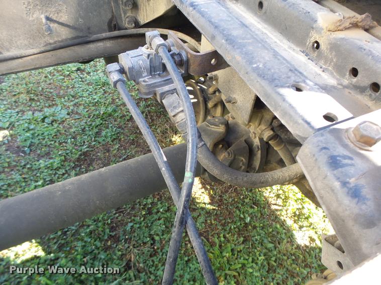 image for item K5675 1994 Volvo WIA semi truck