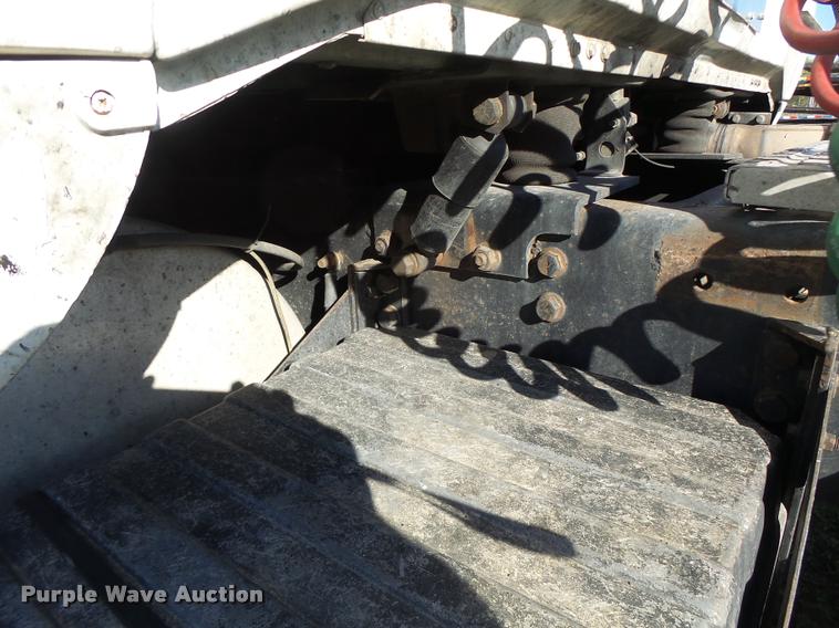 image for item K5675 1994 Volvo WIA semi truck