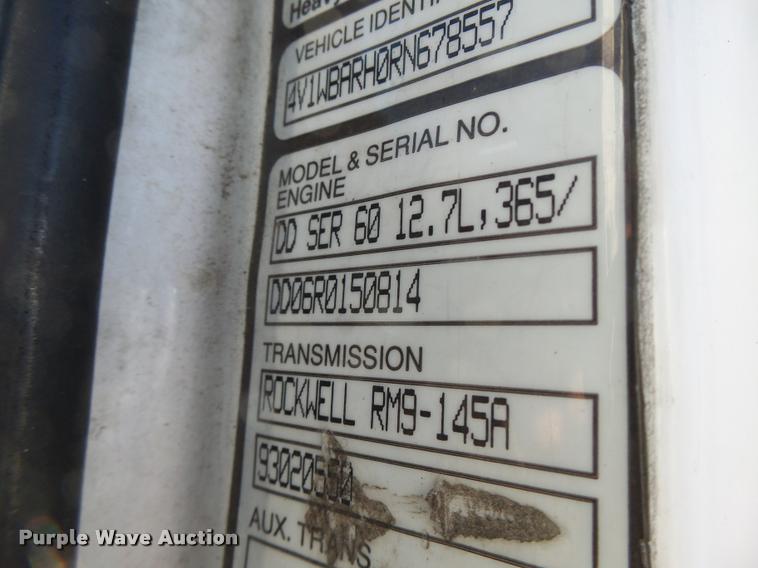 image for item K5675 1994 Volvo WIA semi truck