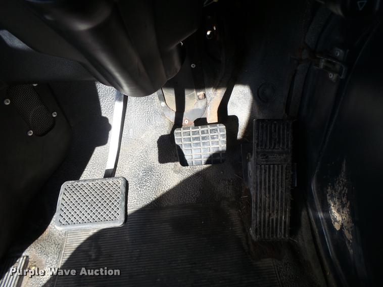 image for item K5675 1994 Volvo WIA semi truck