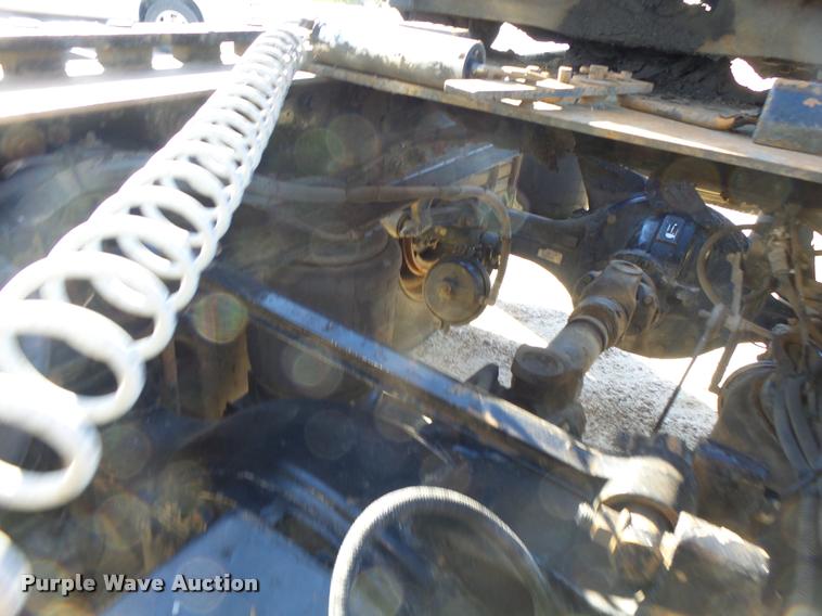 image for item K5682 2001 Mack CX613 semi truck