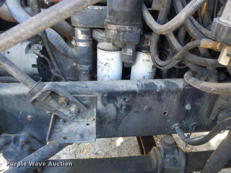 image for item K5682 2001 Mack CX613 semi truck