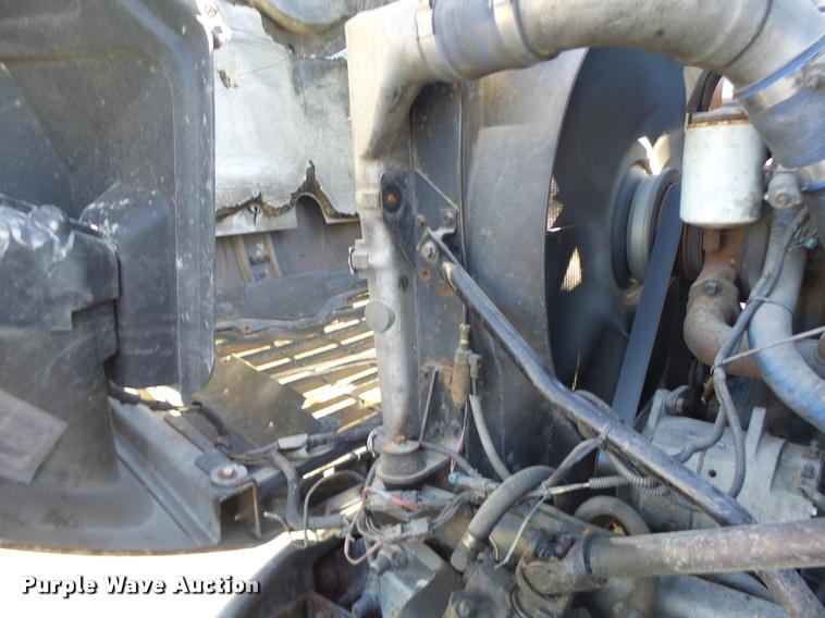 image for item K5682 2001 Mack CX613 semi truck