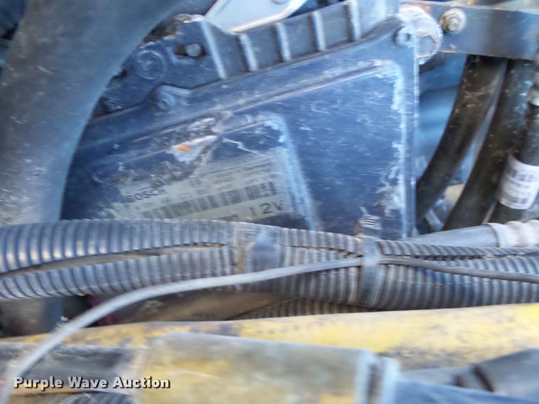 image for item K5682 2001 Mack CX613 semi truck