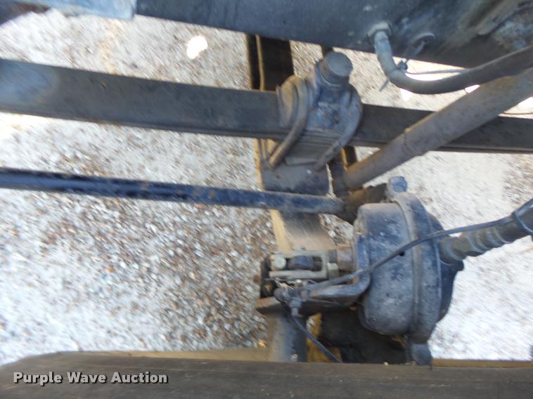 image for item K5682 2001 Mack CX613 semi truck