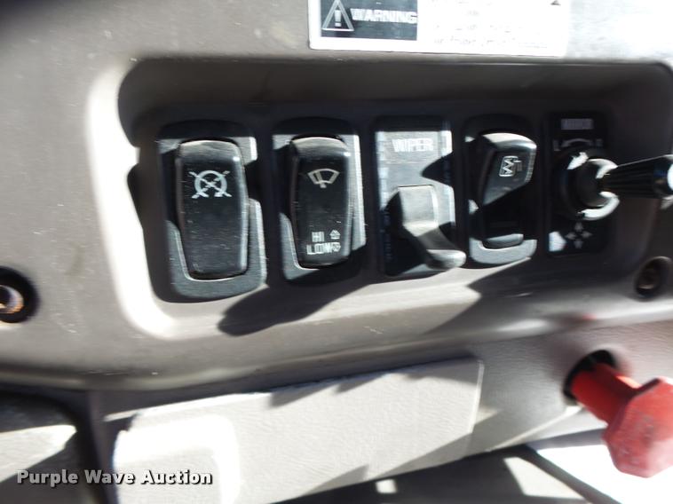 image for item K5682 2001 Mack CX613 semi truck