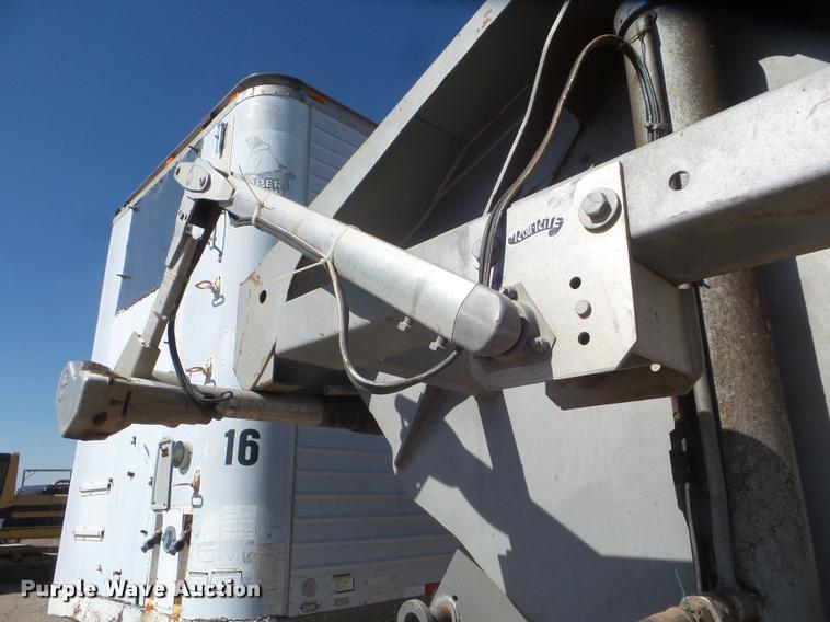 image for item L1726 2004 Trail King TK60SSN-392 side dump trailer