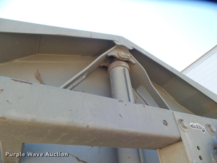 image for item L1726 2004 Trail King TK60SSN-392 side dump trailer