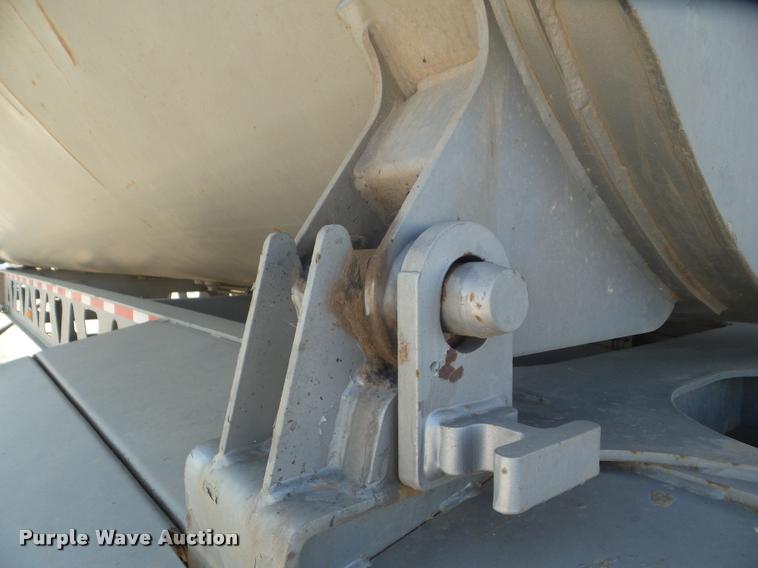 image for item L1726 2004 Trail King TK60SSN-392 side dump trailer