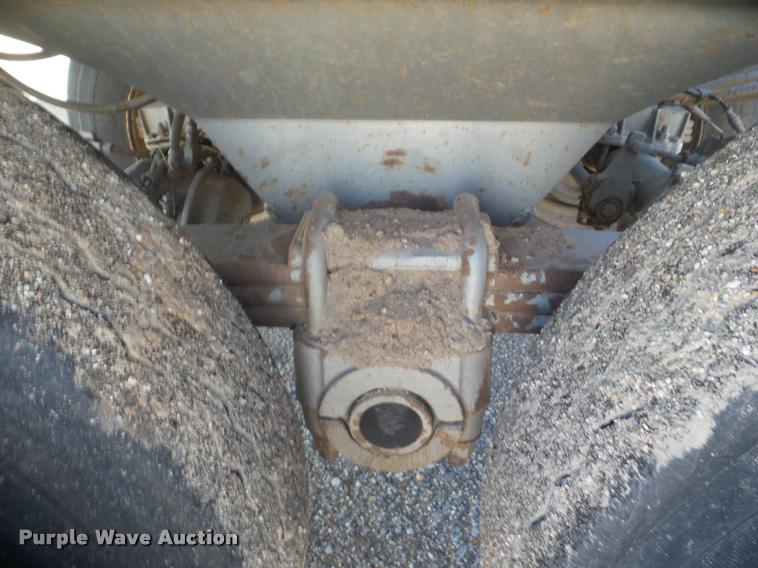 image for item L1726 2004 Trail King TK60SSN-392 side dump trailer