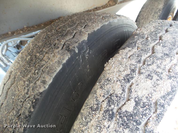 image for item L1726 2004 Trail King TK60SSN-392 side dump trailer