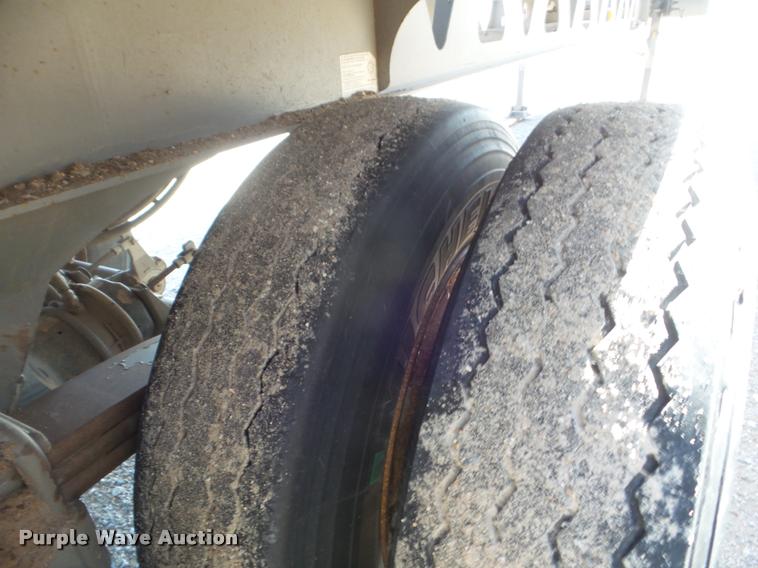 image for item L1726 2004 Trail King TK60SSN-392 side dump trailer