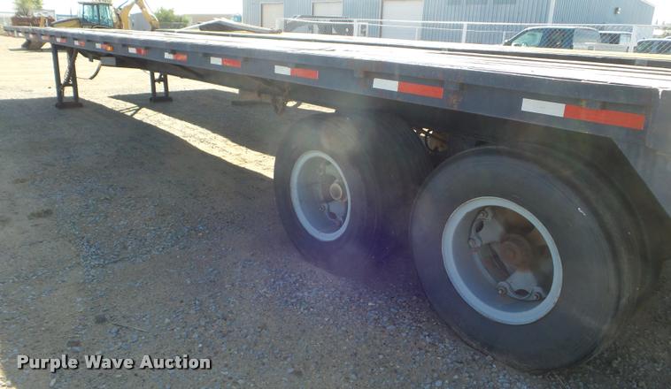 image for item L1730 2016 Hobbs flatbed trailer