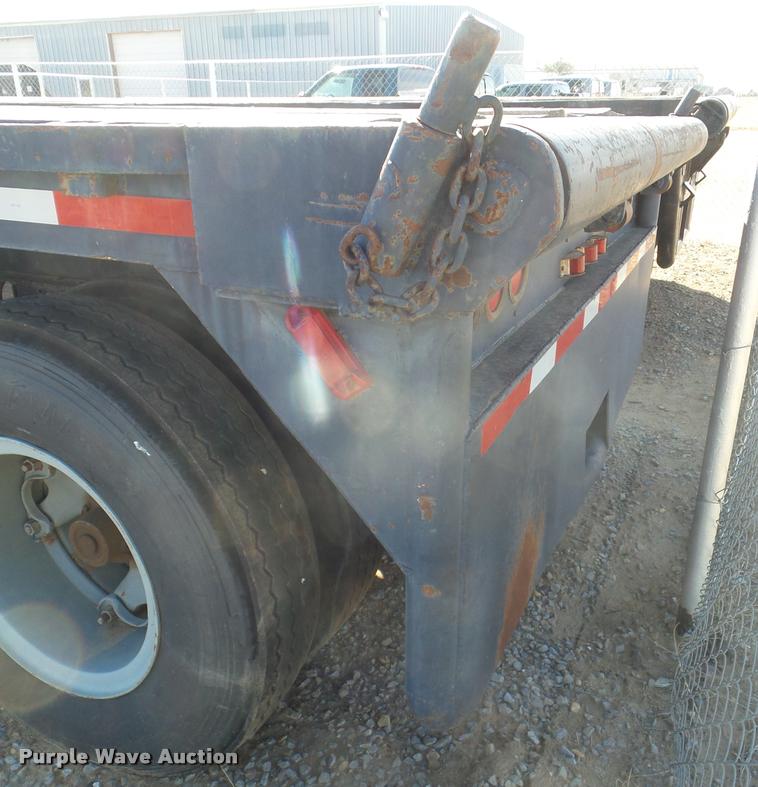 image for item L1730 2016 Hobbs flatbed trailer