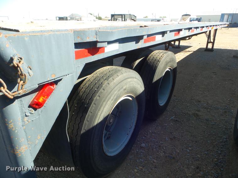 image for item L1730 2016 Hobbs flatbed trailer