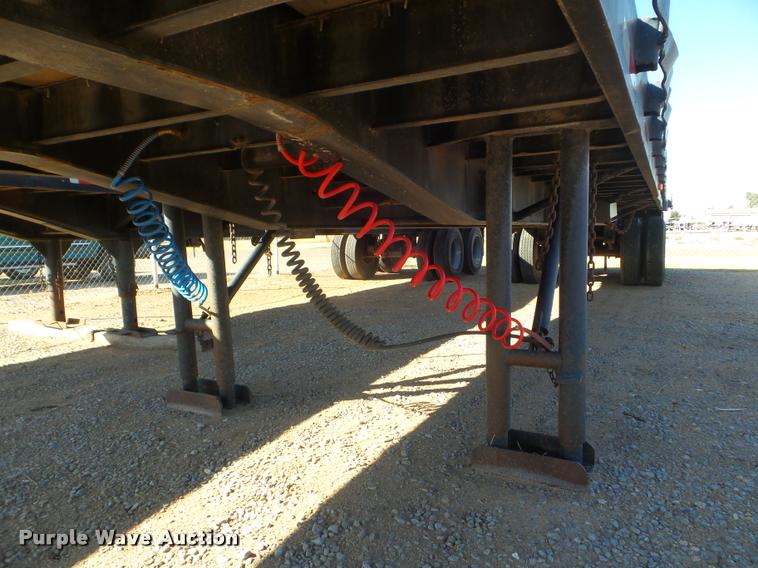 image for item L1730 2016 Hobbs flatbed trailer