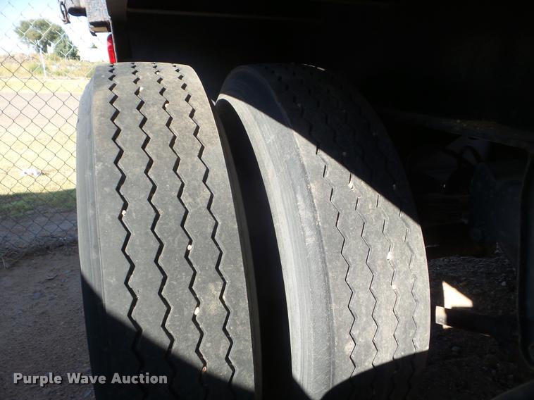 image for item L1730 2016 Hobbs flatbed trailer