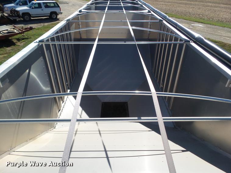 image for item L5526 2011 Travalong double hopper grain trailer