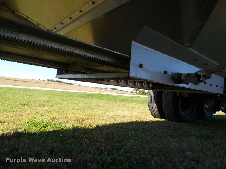 image for item L5526 2011 Travalong double hopper grain trailer