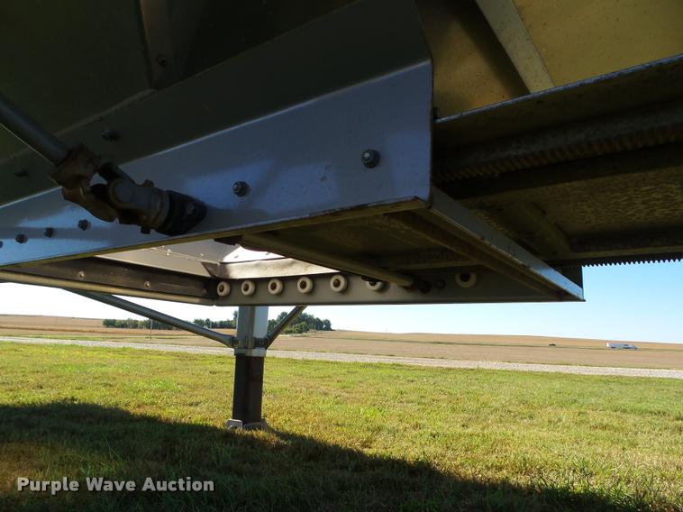 image for item L5526 2011 Travalong double hopper grain trailer