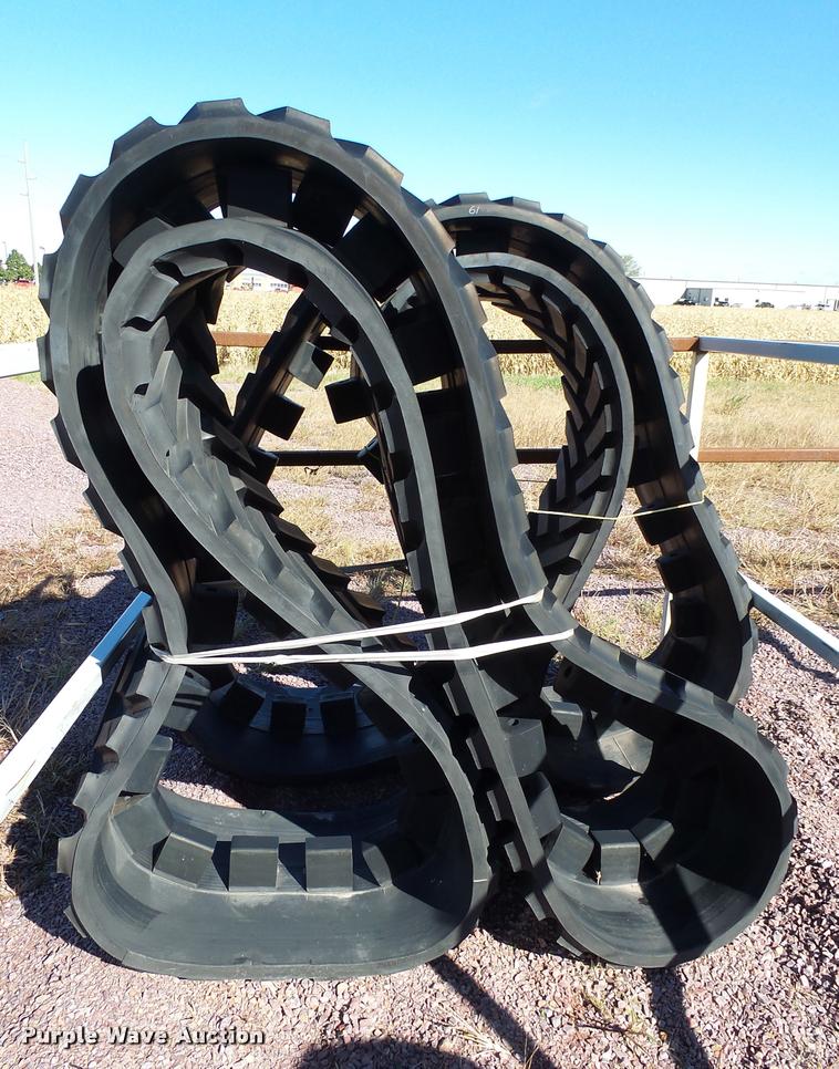 image for item AL9083 (2) Camoplast 695-2532 tracks