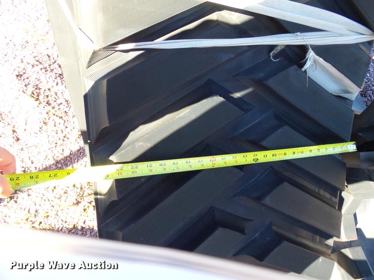 image for item AL9083 (2) Camoplast 695-2532 tracks