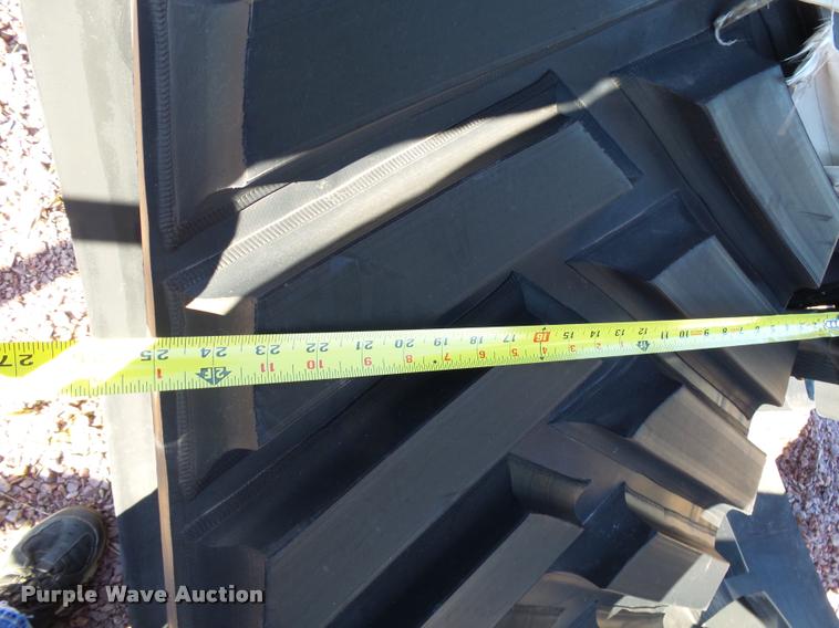 image for item AL9083 (2) Camoplast 695-2532 tracks