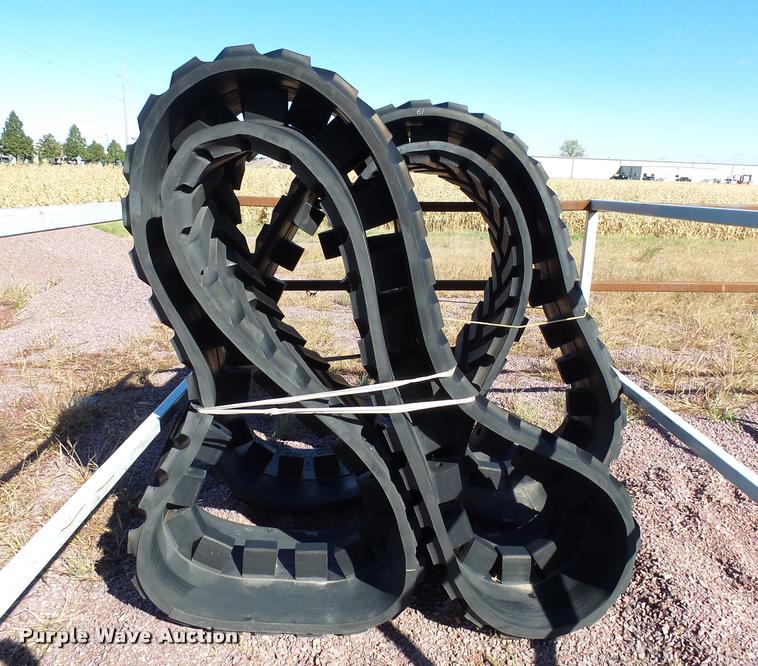 image for item AL9083 (2) Camoplast 695-2532 tracks