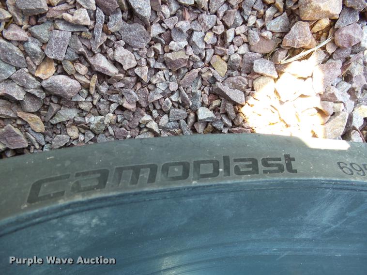 image for item AL9083 (2) Camoplast 695-2532 tracks