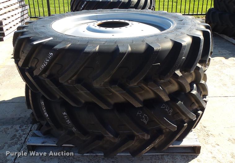 image for item AL9084 (4) Michelin 480/80R46 tires