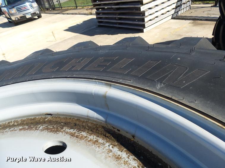 image for item AL9084 (4) Michelin 480/80R46 tires