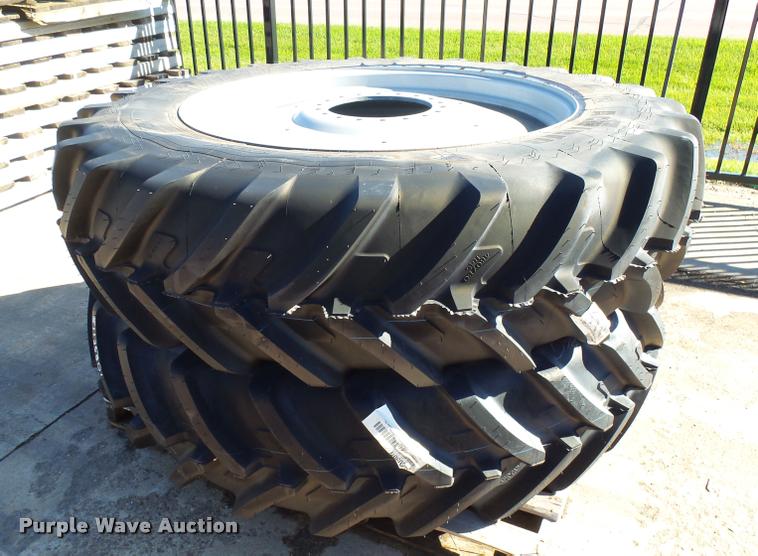 image for item AL9084 (4) Michelin 480/80R46 tires