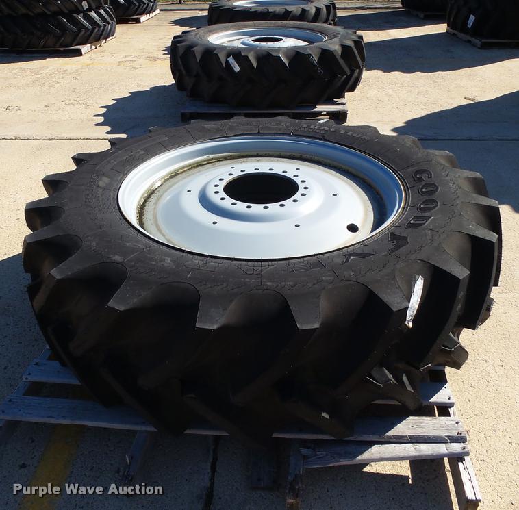 image for item AL9085 (5) Goodyear 520/85R46 tires