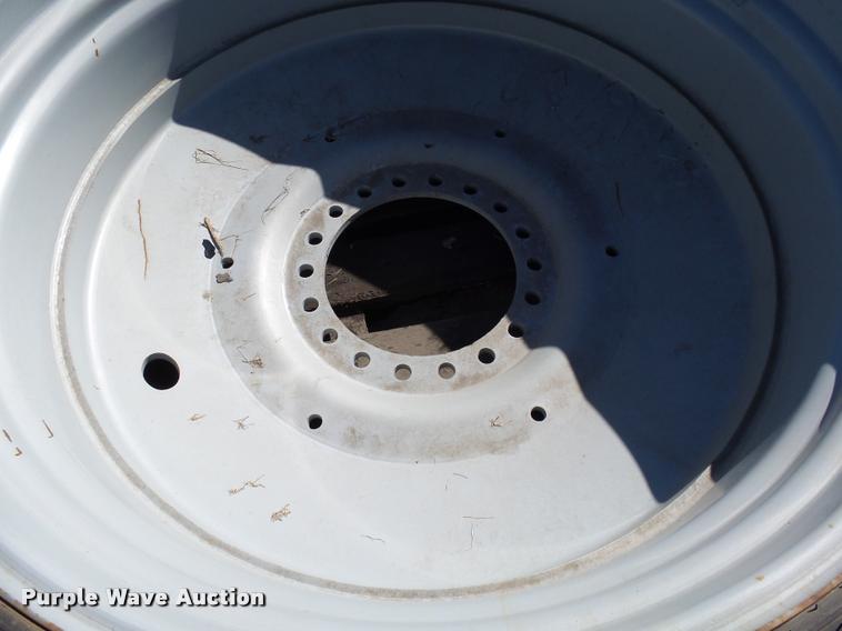 image for item AL9085 (5) Goodyear 520/85R46 tires