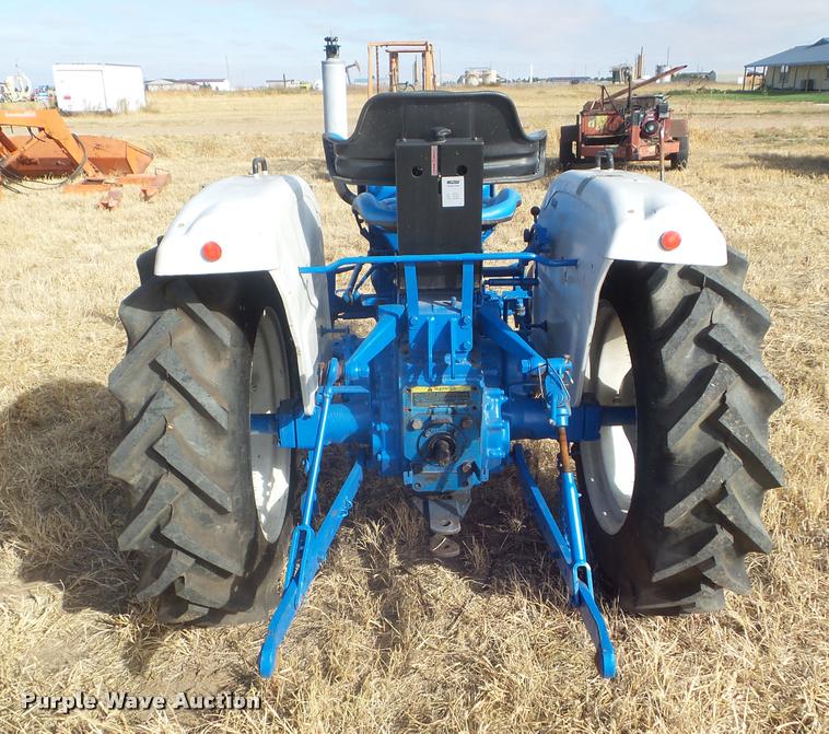 image for item AP9600 Ford 1700 tractor