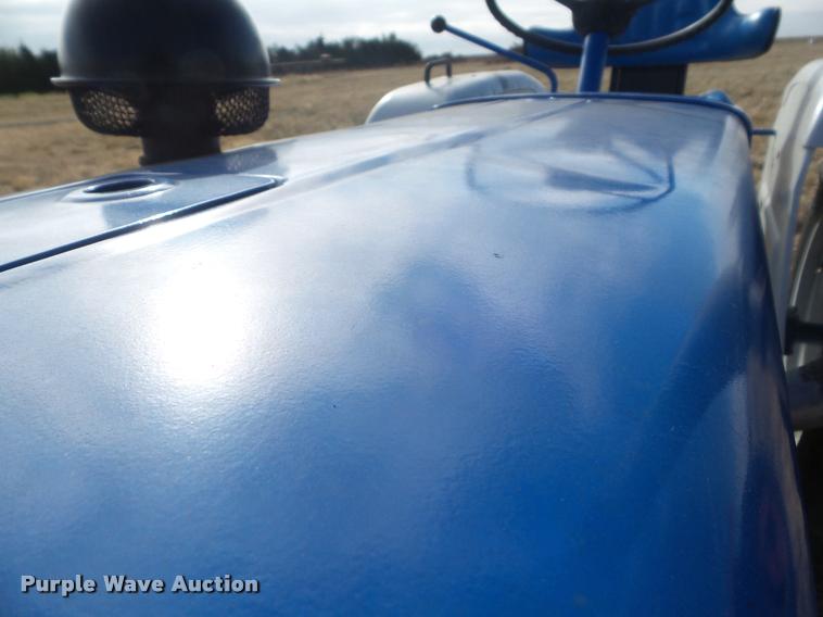 image for item AP9600 Ford 1700 tractor