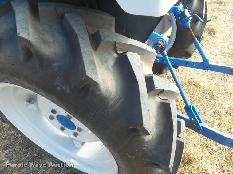 image for item AP9600 Ford 1700 tractor