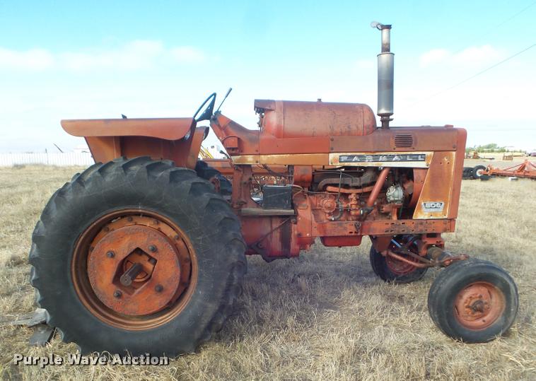 image for item AP9601 Farmall 806 tractor