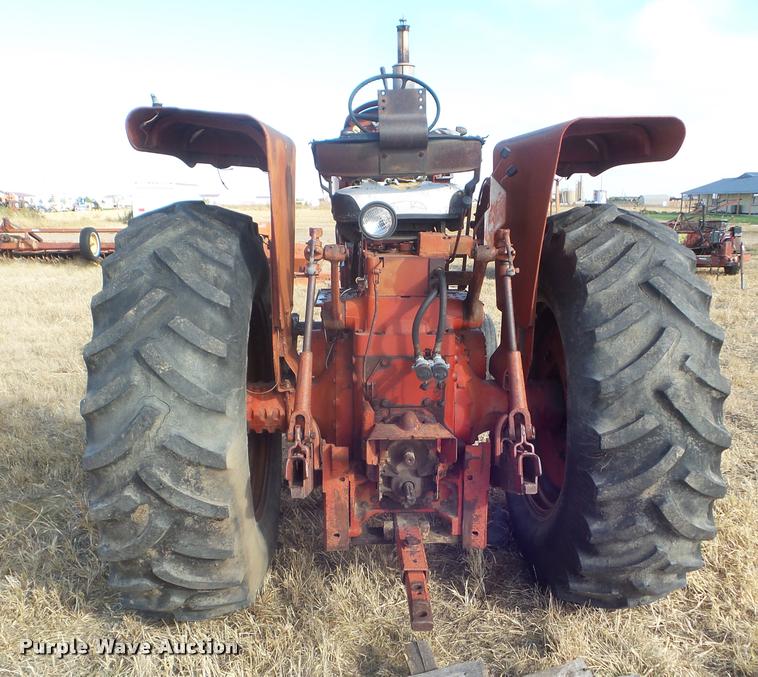image for item AP9601 Farmall 806 tractor