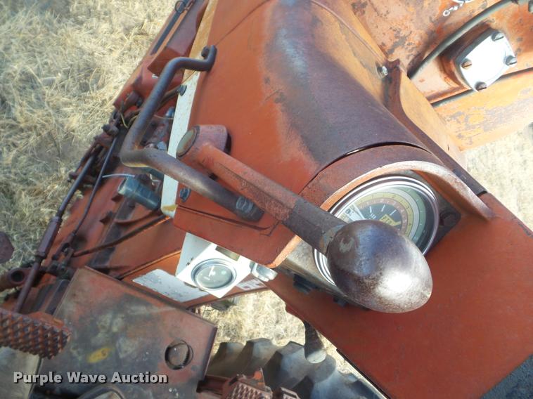 image for item AP9601 Farmall 806 tractor