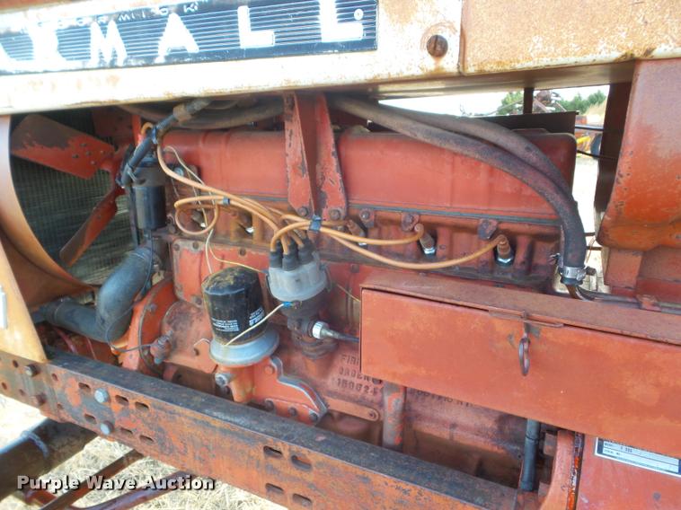 image for item AP9601 Farmall 806 tractor