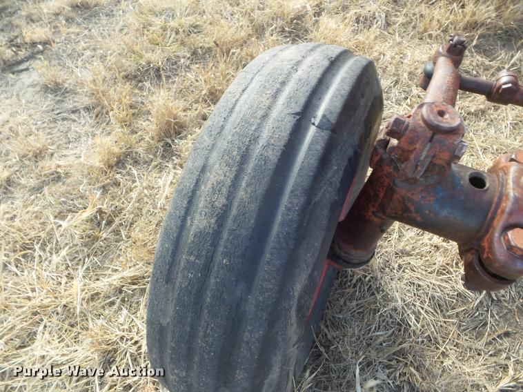 image for item AP9601 Farmall 806 tractor