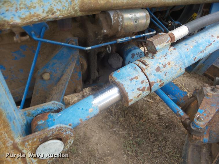 image for item AP9622 1979 Ford 1300 MFWD tractor