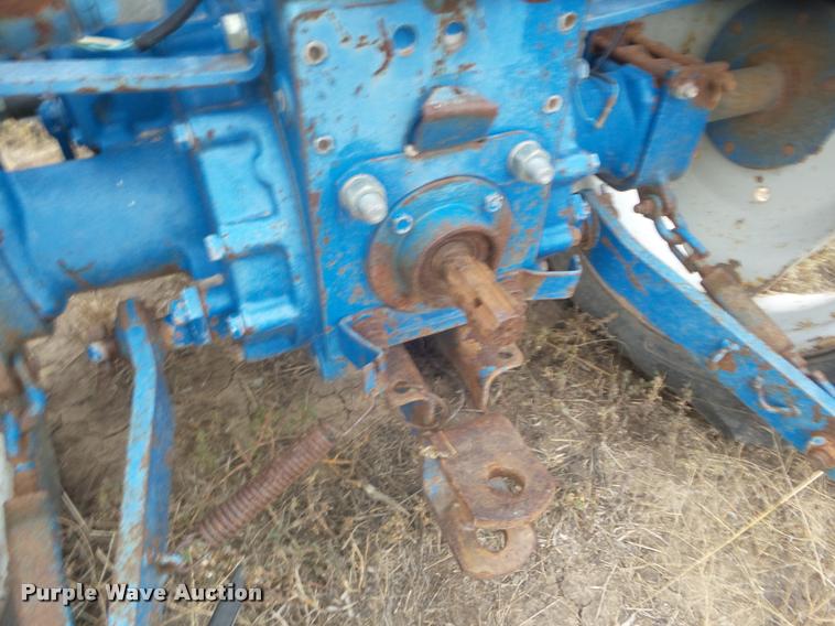 image for item AP9622 1979 Ford 1300 MFWD tractor