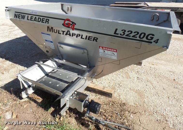 image for item AV9833 New Leader L3220G4 MultApplier stainless steel spreader