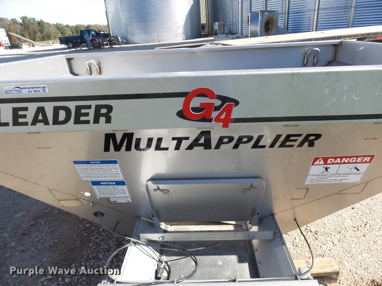 image for item AV9833 New Leader L3220G4 MultApplier stainless steel spreader